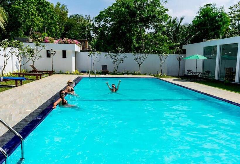 Yala Hotel Elephant Eye