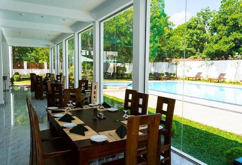 Yala Hotel Elephant Eye