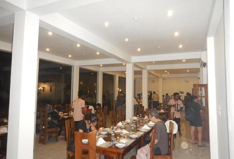 Yala Hotel Elephant Eye