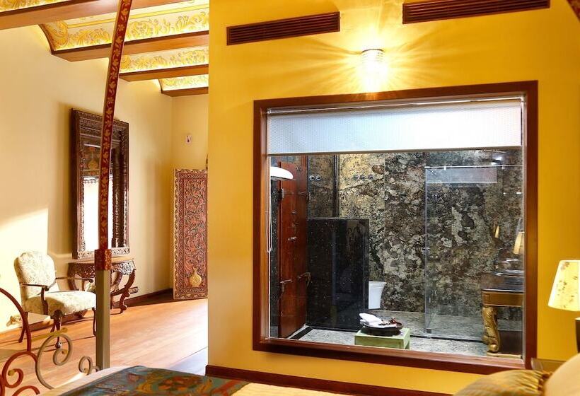 هتل Ginger House Museum