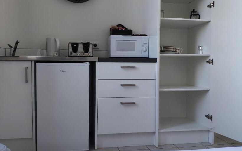 ホテル Grand Central Serviced Apartments