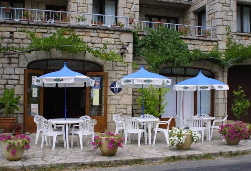 Отель Hôtel Chante Perdrix