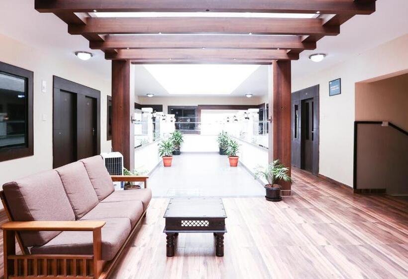 酒店 Treebo Comforts Inn, University Road Deralakatte