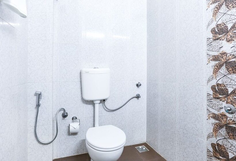 酒店 Treebo Comforts Inn, University Road Deralakatte