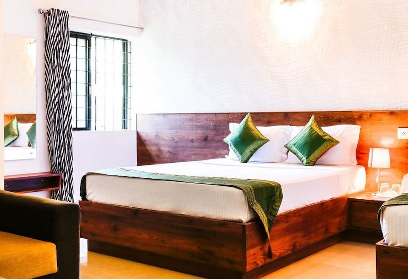 酒店 Treebo Comforts Inn, University Road Deralakatte