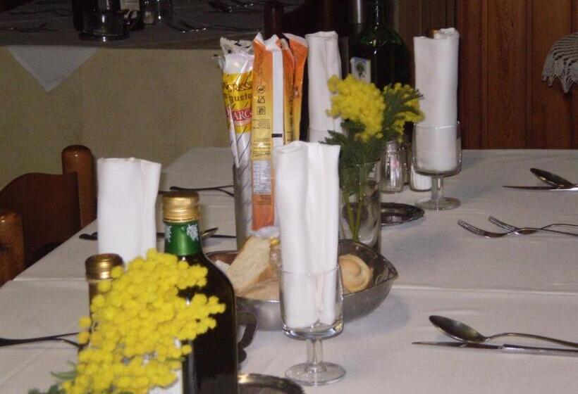 ホテル La Favorita