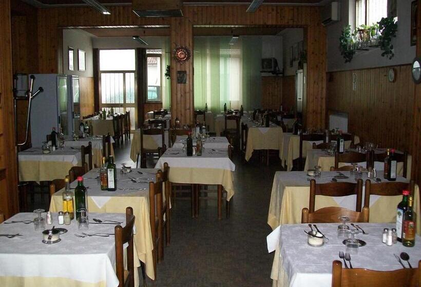 ホテル La Favorita