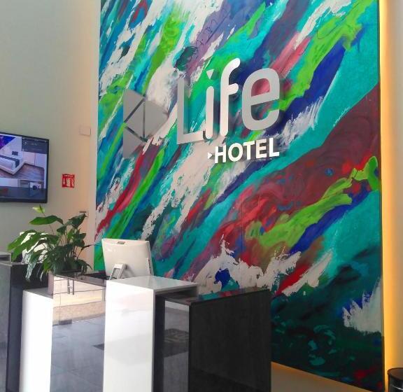 هتل Life