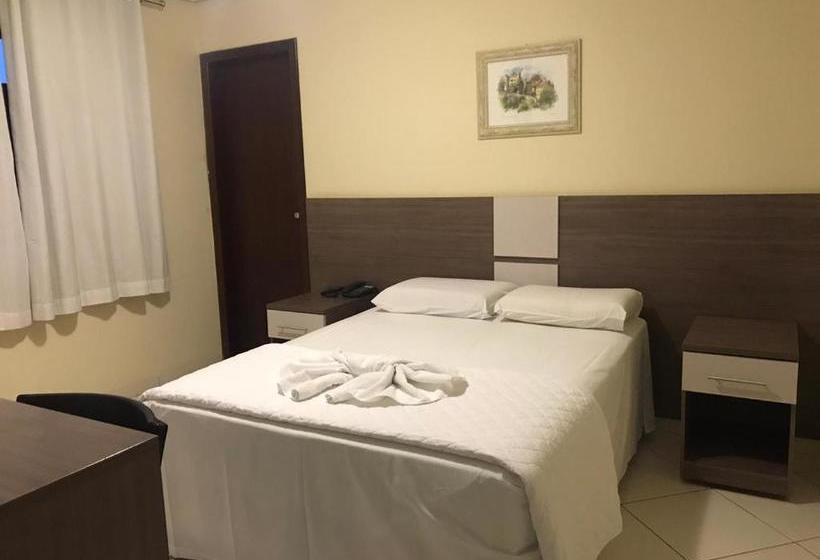 בית מלון כפרי Moura