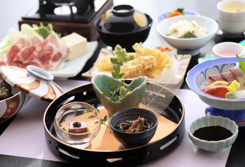 בית מלון כפרי Okutsu Onsen Komeya Club