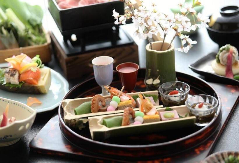 בית מלון כפרי Okutsu Onsen Komeya Club