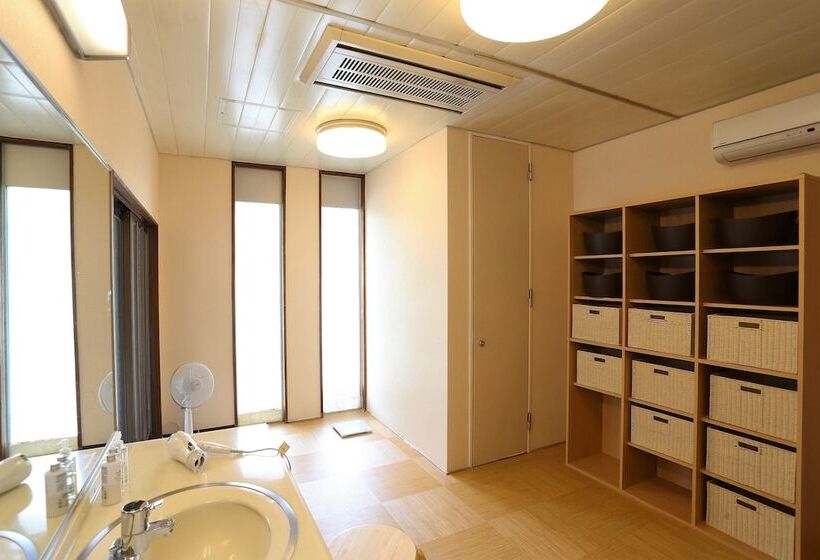 בית מלון כפרי Okutsu Onsen Komeya Club