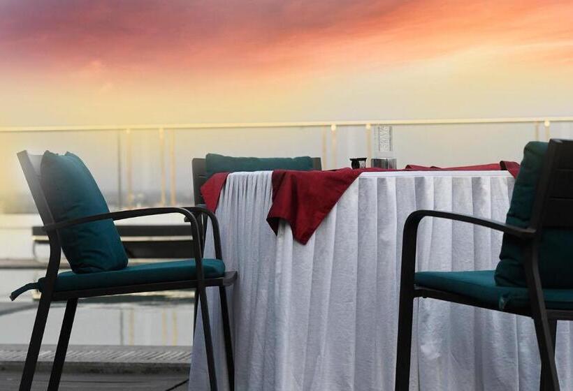 בית מלון כפרי Pal Heights Mantra