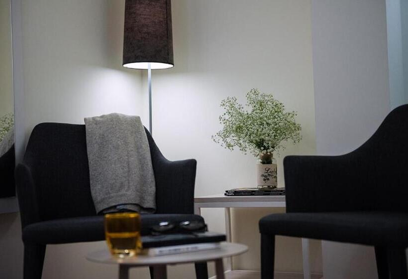 호텔 Pompaelo Plaza Del Ayuntamiento & Spa