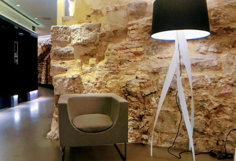 호텔 Pompaelo Plaza Del Ayuntamiento & Spa