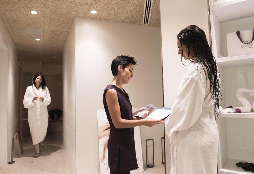 호텔 Pompaelo Plaza Del Ayuntamiento & Spa