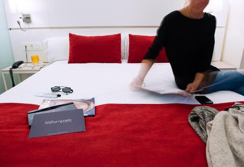 호텔 Pompaelo Plaza Del Ayuntamiento & Spa