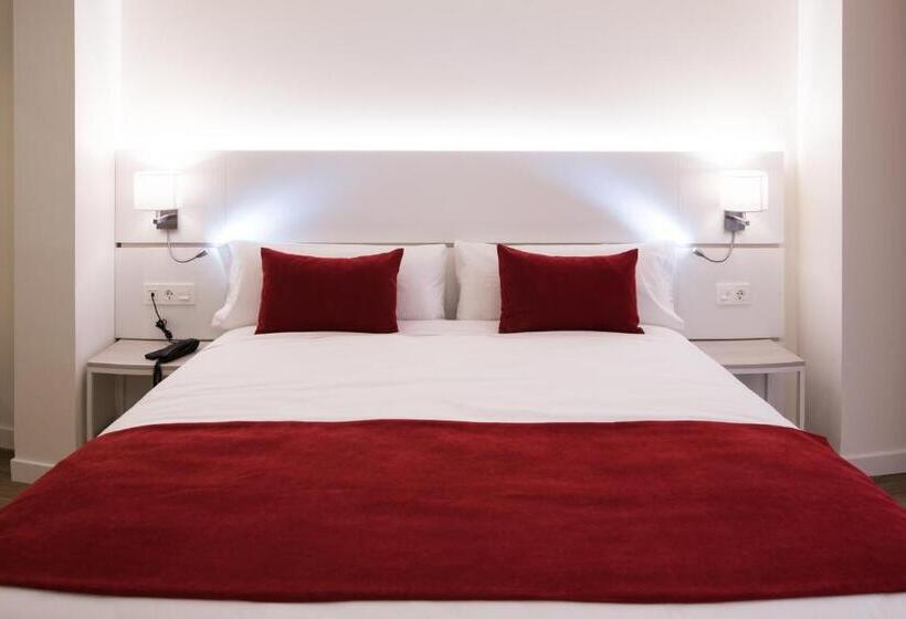 호텔 Pompaelo Plaza Del Ayuntamiento & Spa