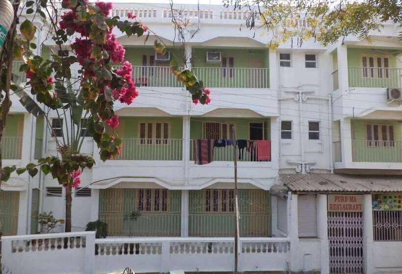 هتل Purnima