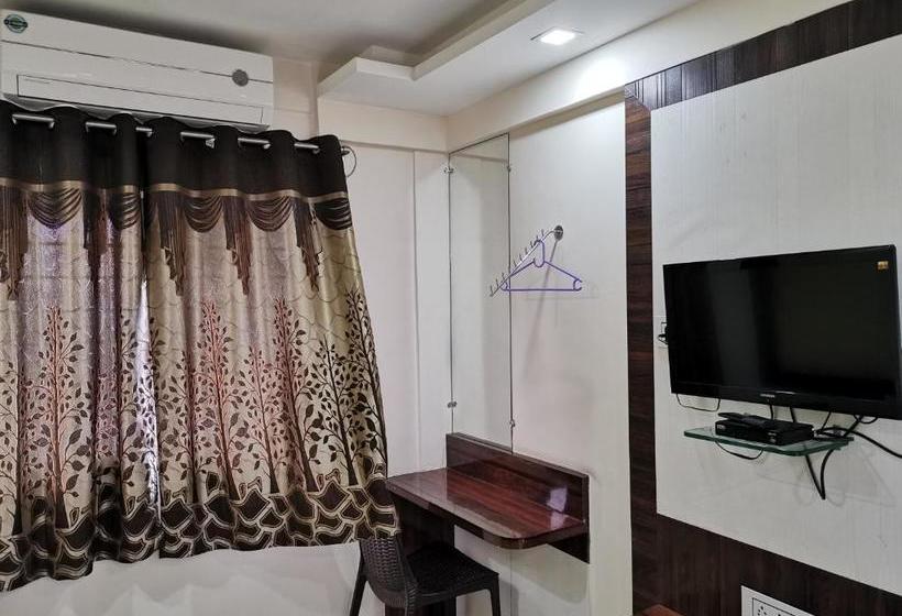 فندق Royal Treat