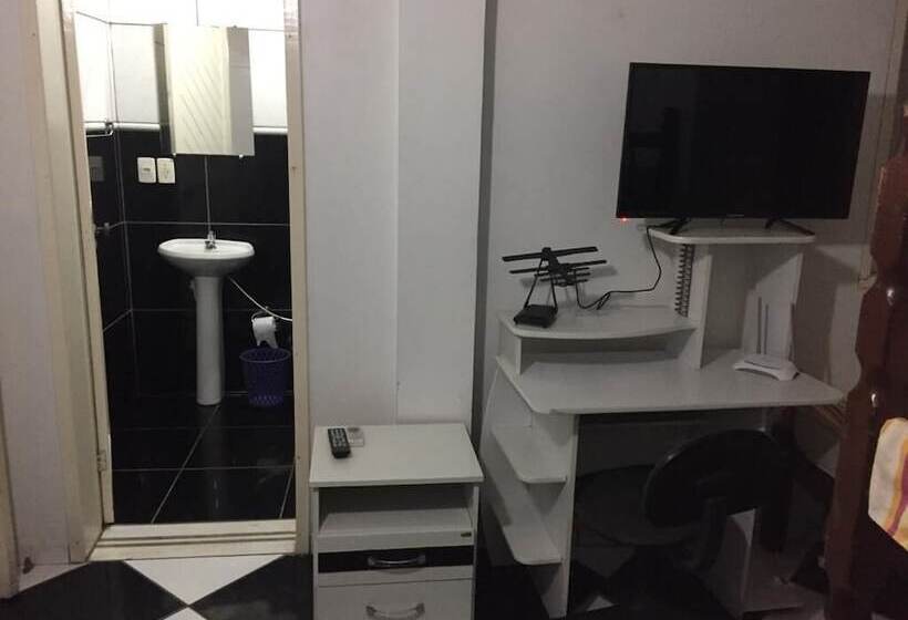 בית מלון כפרי San Gabriel Paddle Club