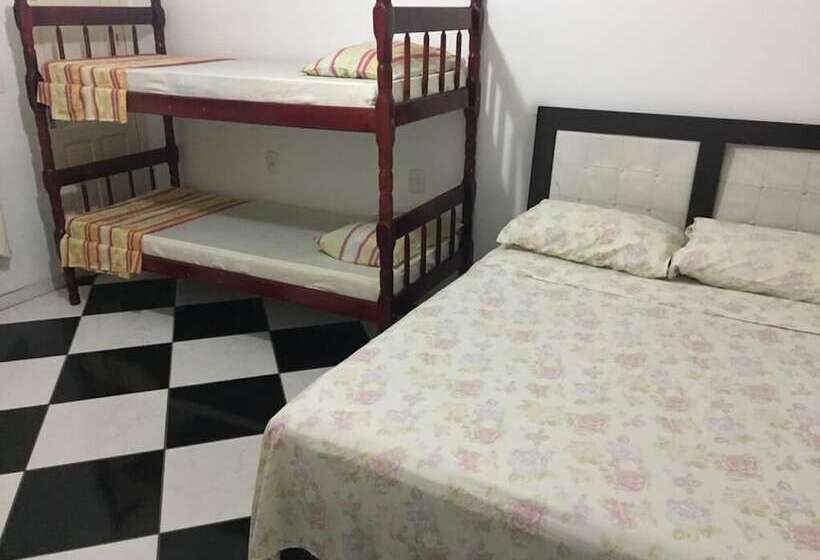 בית מלון כפרי San Gabriel Paddle Club