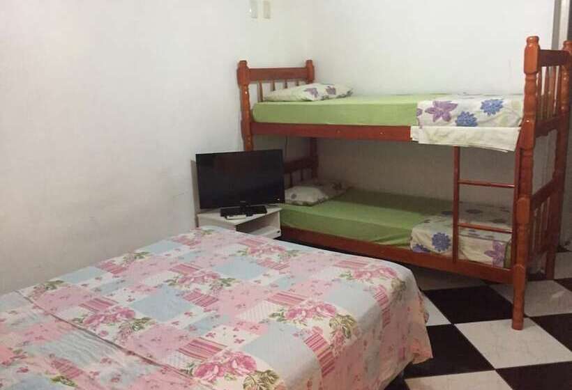 בית מלון כפרי San Gabriel Paddle Club