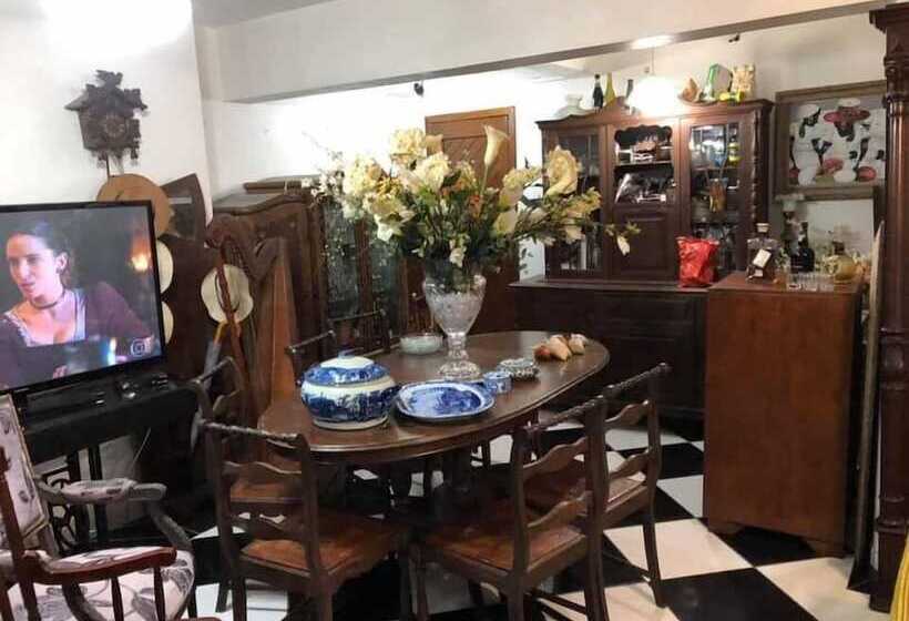 בית מלון כפרי San Gabriel Paddle Club