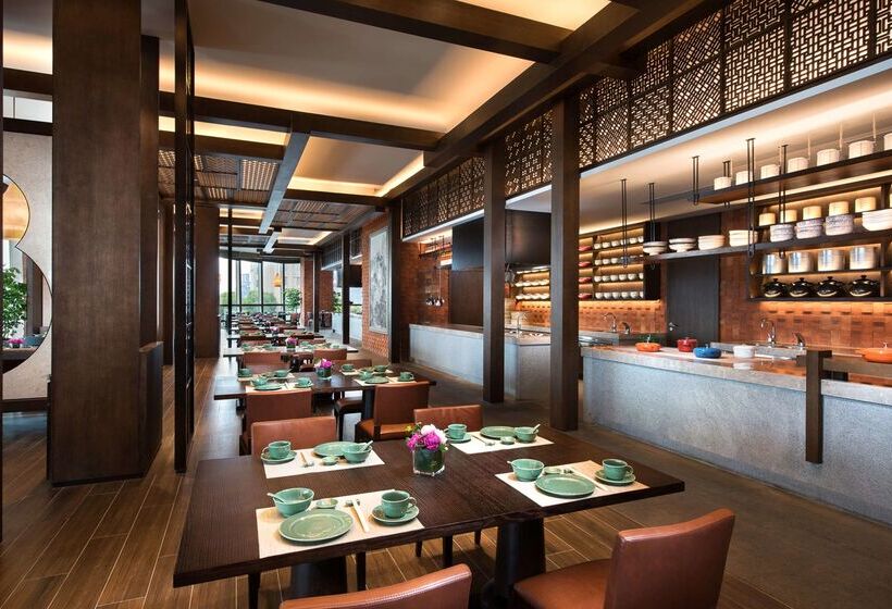 Отель Shangri La Yiwu   Close To Yiwu International Trade Market