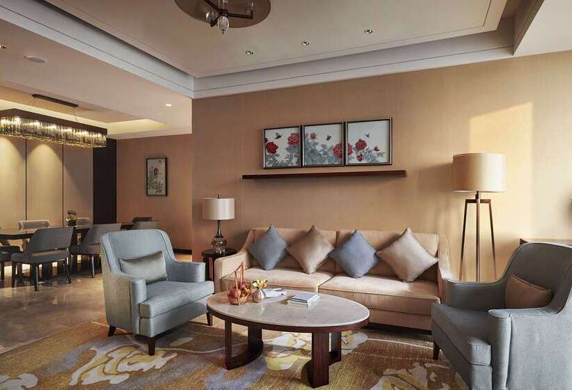 Отель Shangri La Yiwu   Close To Yiwu International Trade Market
