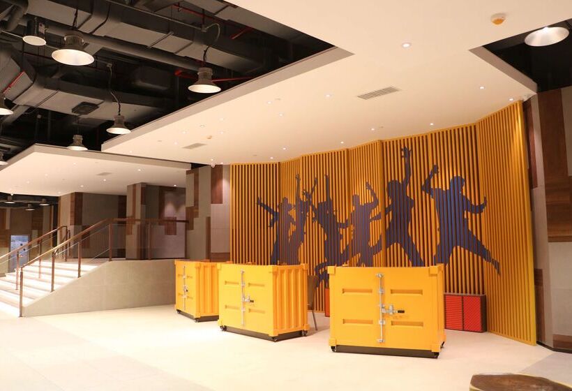 Отель Shangri La Yiwu   Close To Yiwu International Trade Market