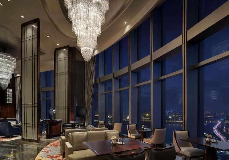 בית מלון כפרי Shangri La Yiwu   Close To Yiwu International Trade Market