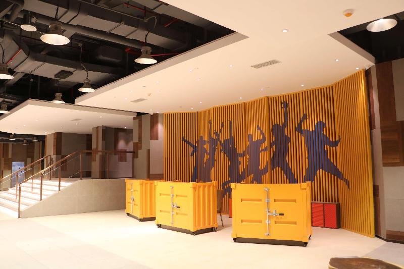 Отель Shangri La Yiwu   Close To Yiwu International Trade Market