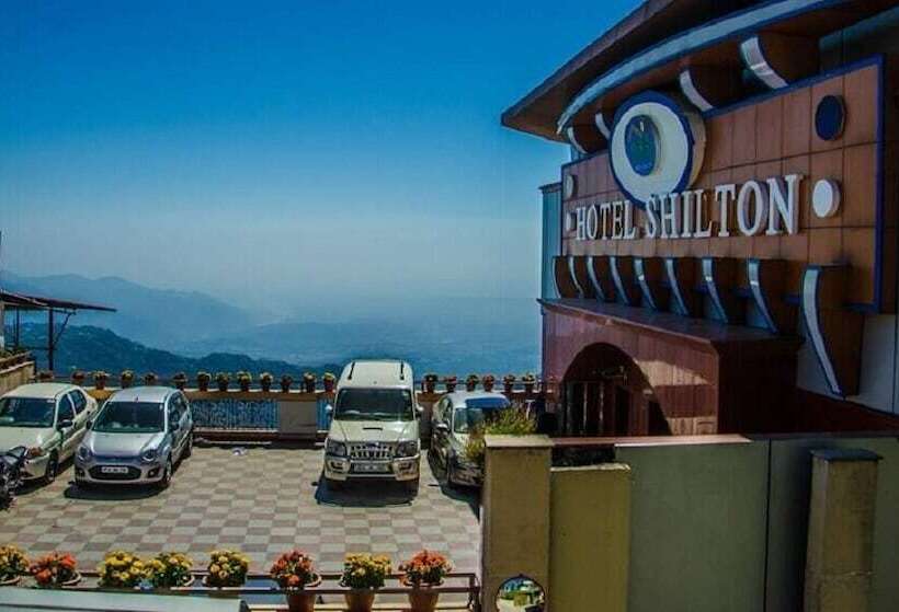 בית מלון כפרי Shilton By Royal Collection