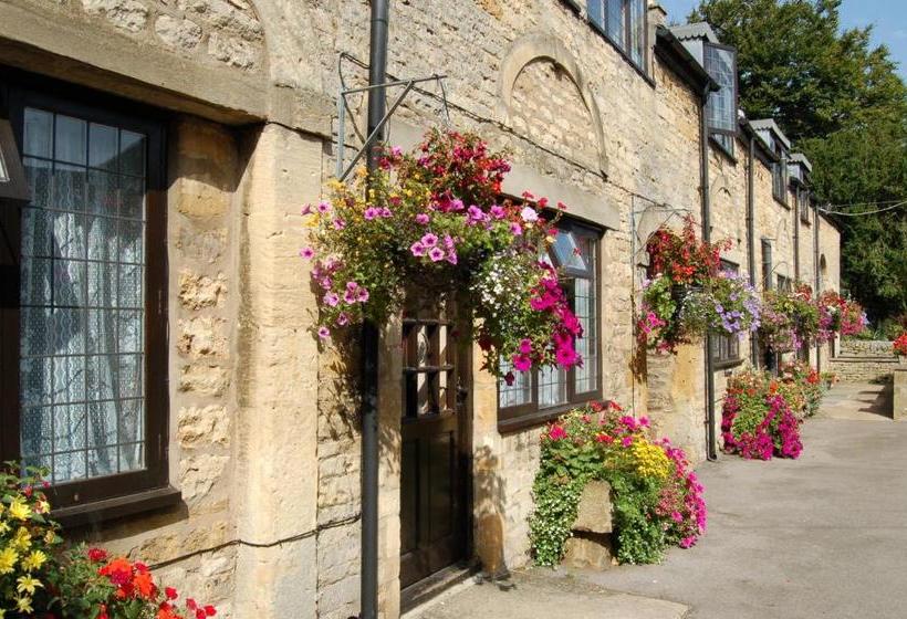 Отель Stow Lodge