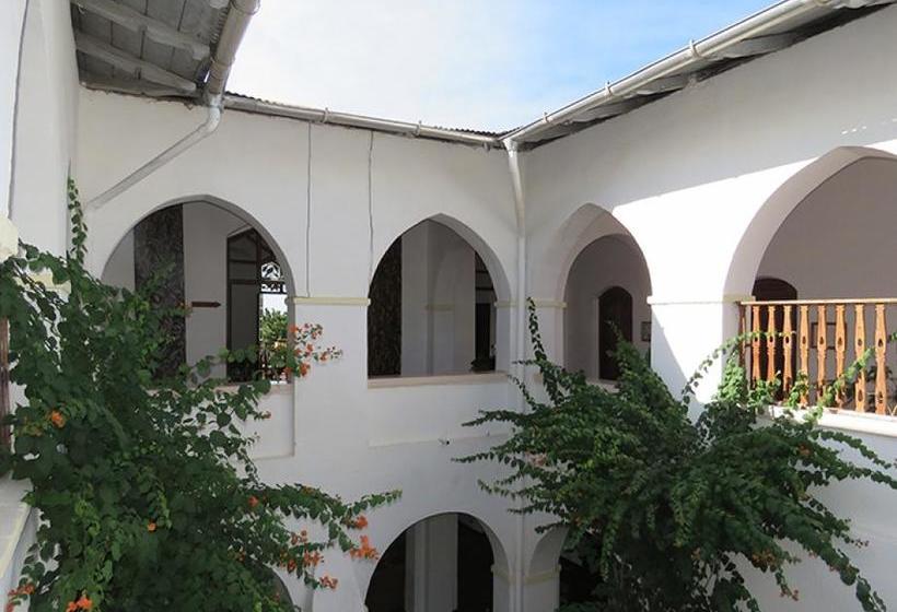 בית מלון כפרי The Old Boma