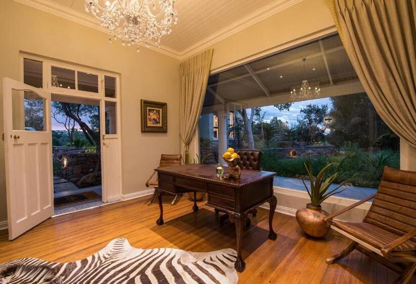 فندق The Royal Fischer