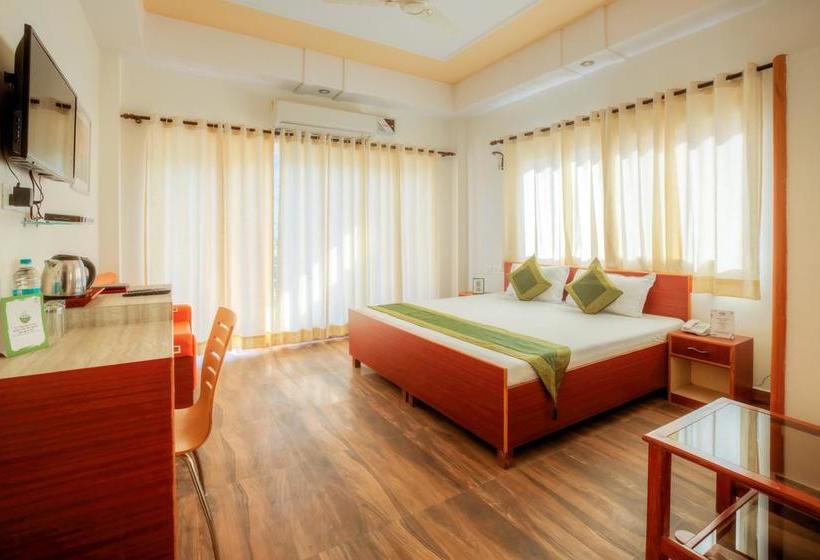 Отель Treebo The Lily