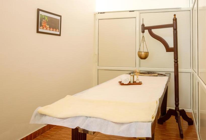 Отель Treebo The Lily