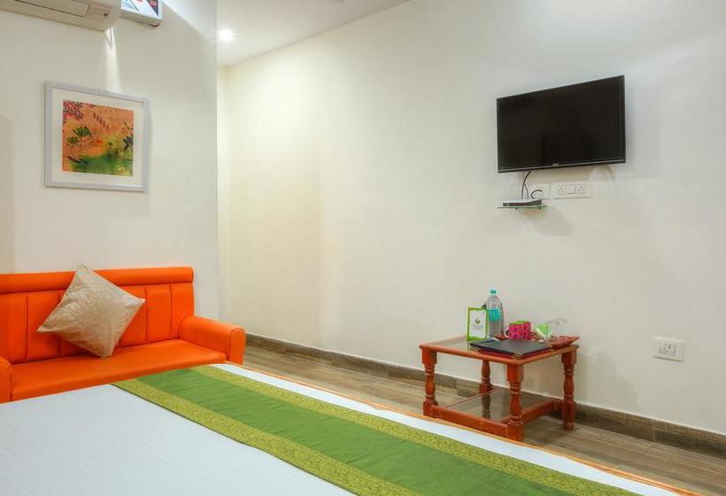 Отель Treebo The Lily