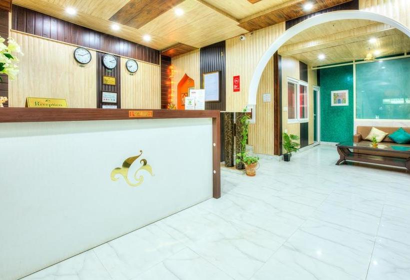 Отель Treebo The Lily