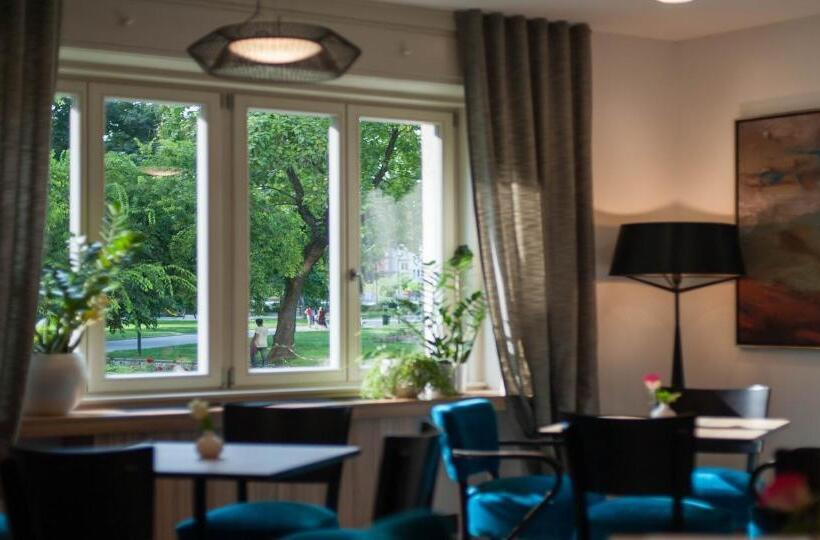 Urban Boutique Hotel Center