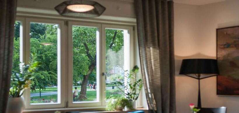 Urban Boutique Hotel Center