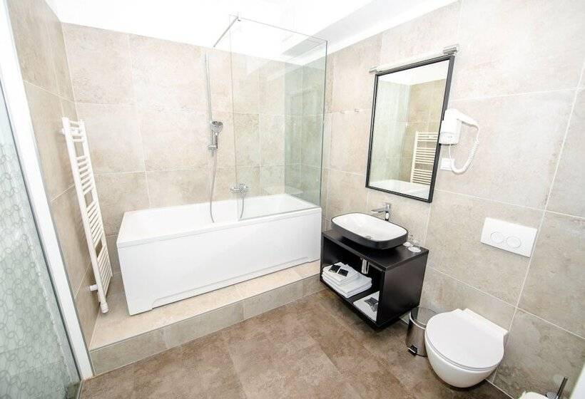 Urban Boutique Hotel Center