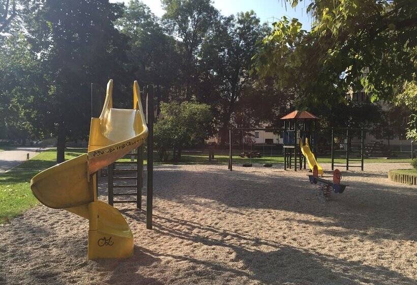 Urban Boutique Hotel Center