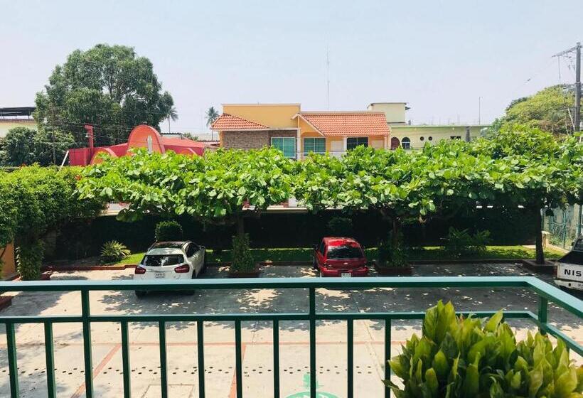 ホテル Villa Esmeralda