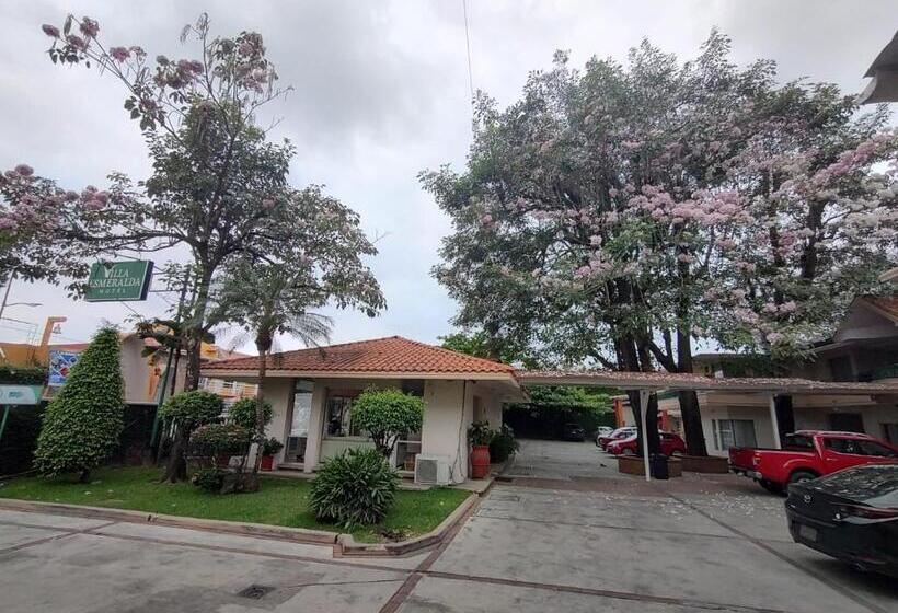 ホテル Villa Esmeralda