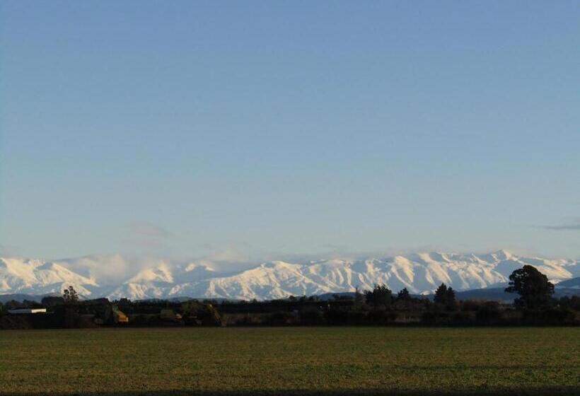 Мотель Black On Grey