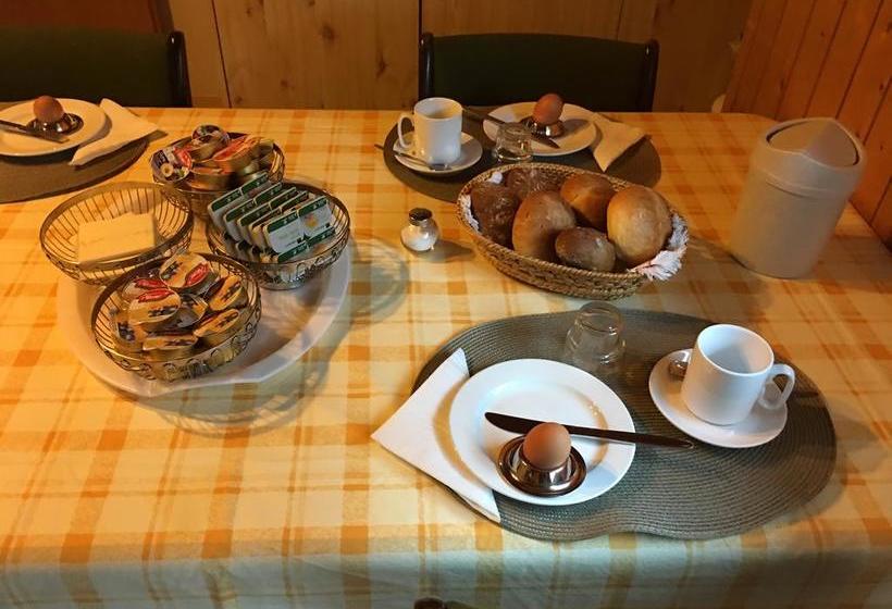 Privatzimmer / Bed & Breakfast