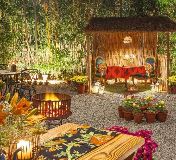 منتجع Karma Chalets